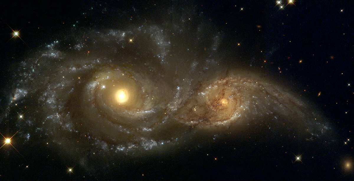Interacting Galaxies NGC 2207 and IC 2163